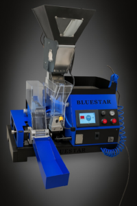 Automatic cigarette rolling machine